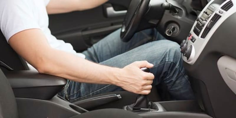 Diagnostiquer que le problème vient de votre boîte de vitesse Homme utilisant une boîte de vitesse