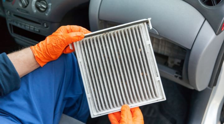 Guide til skift af pollenfilter