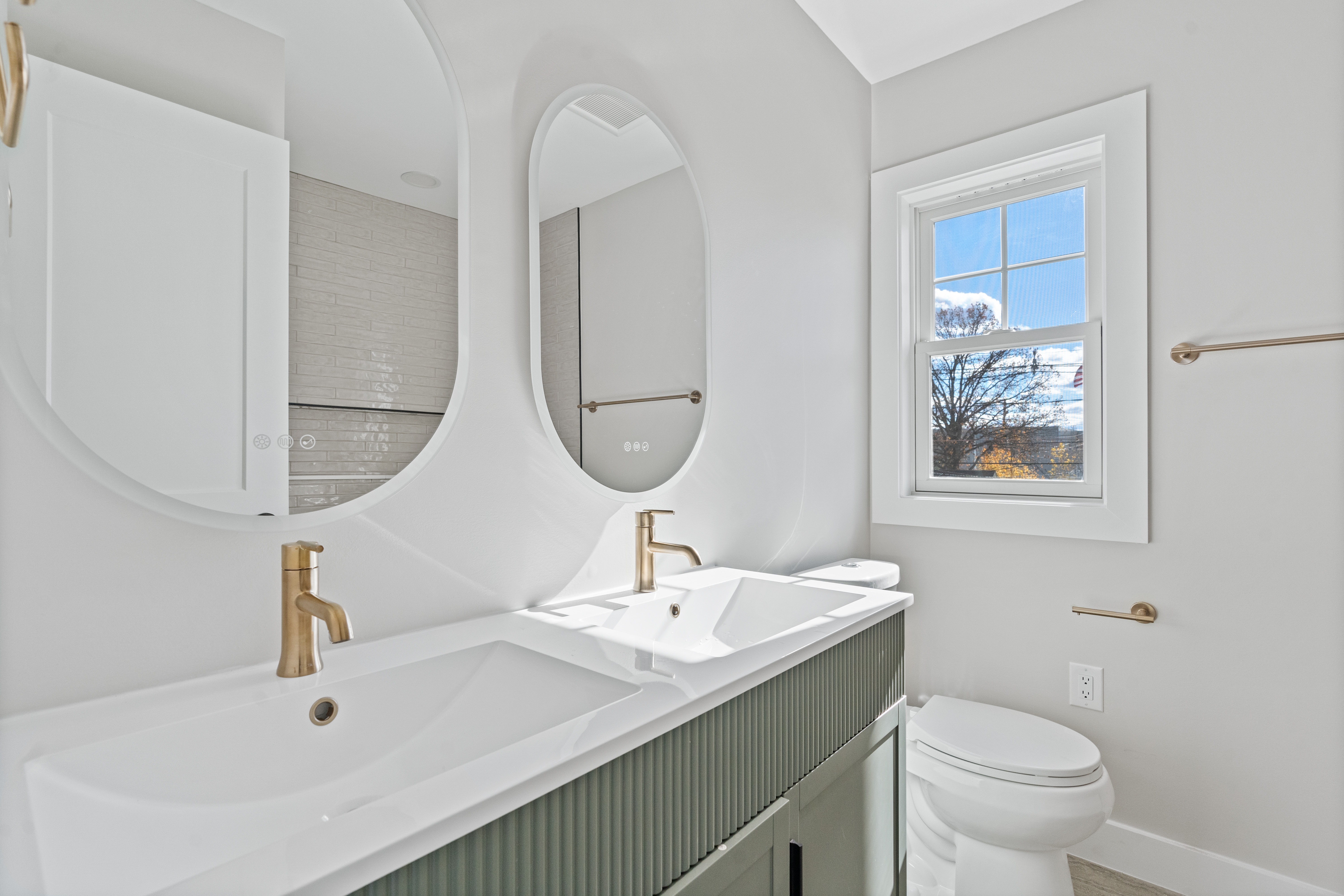 Interior Gallery - Image 1