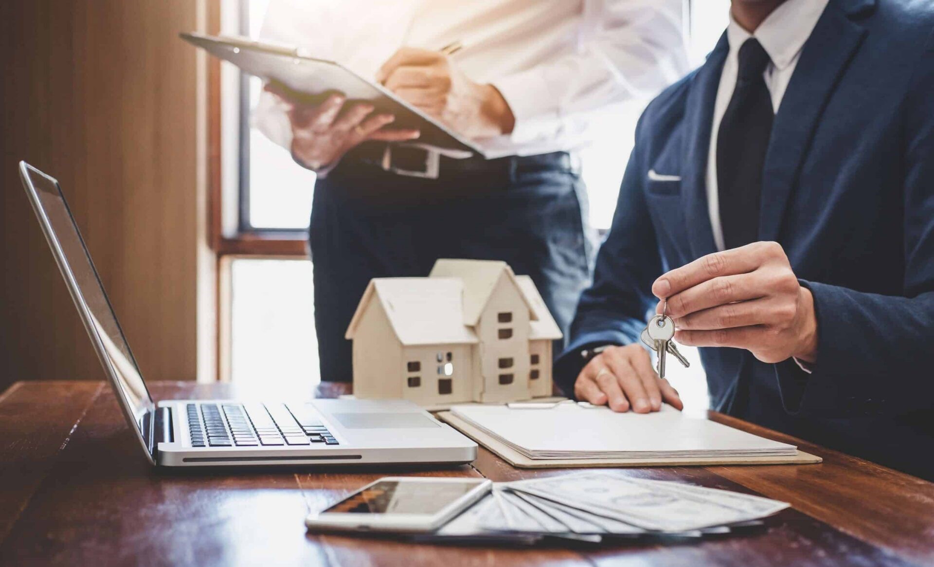 Private Real Estate Equity: What High-Net-Worth Investors Should Know Before Investing