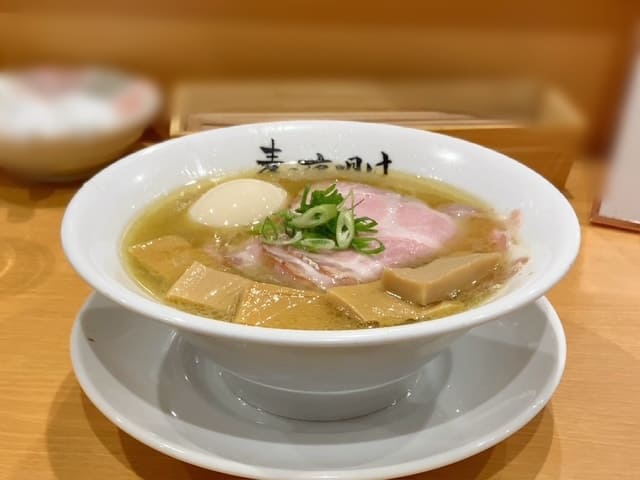 麦の夜明け