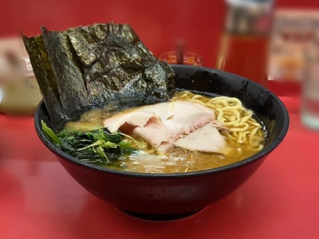 ラーメン 杉田家 本店
