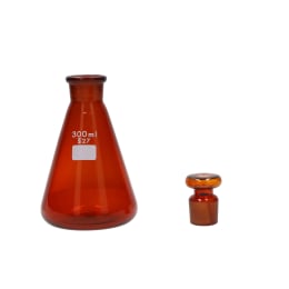 共栓三角フラスコ 茶褐色 300mL 共通27