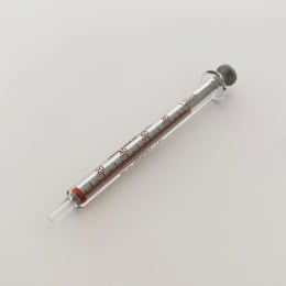 【販売終了】VAN工業用メタルピストン注射器 1mL微量用 中口ガラス先