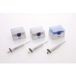 Eppendorf Reference® 2 3-pack、シングルチャンネル、可変 4924 000.916