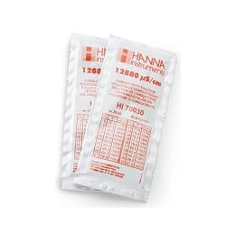 ハンナインスツルメンツ・ジャパン EC標準液(スタンダードタイプ)12.88mS/cm @25℃ 証明書付 20mL×25袋 HI 70030C