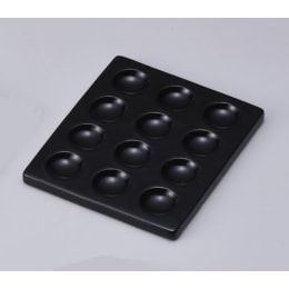 呈色反応皿 黒 12穴