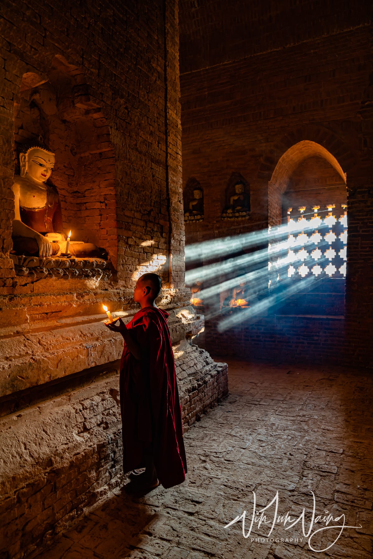 Novices with Rays of Sunlight I — View 05