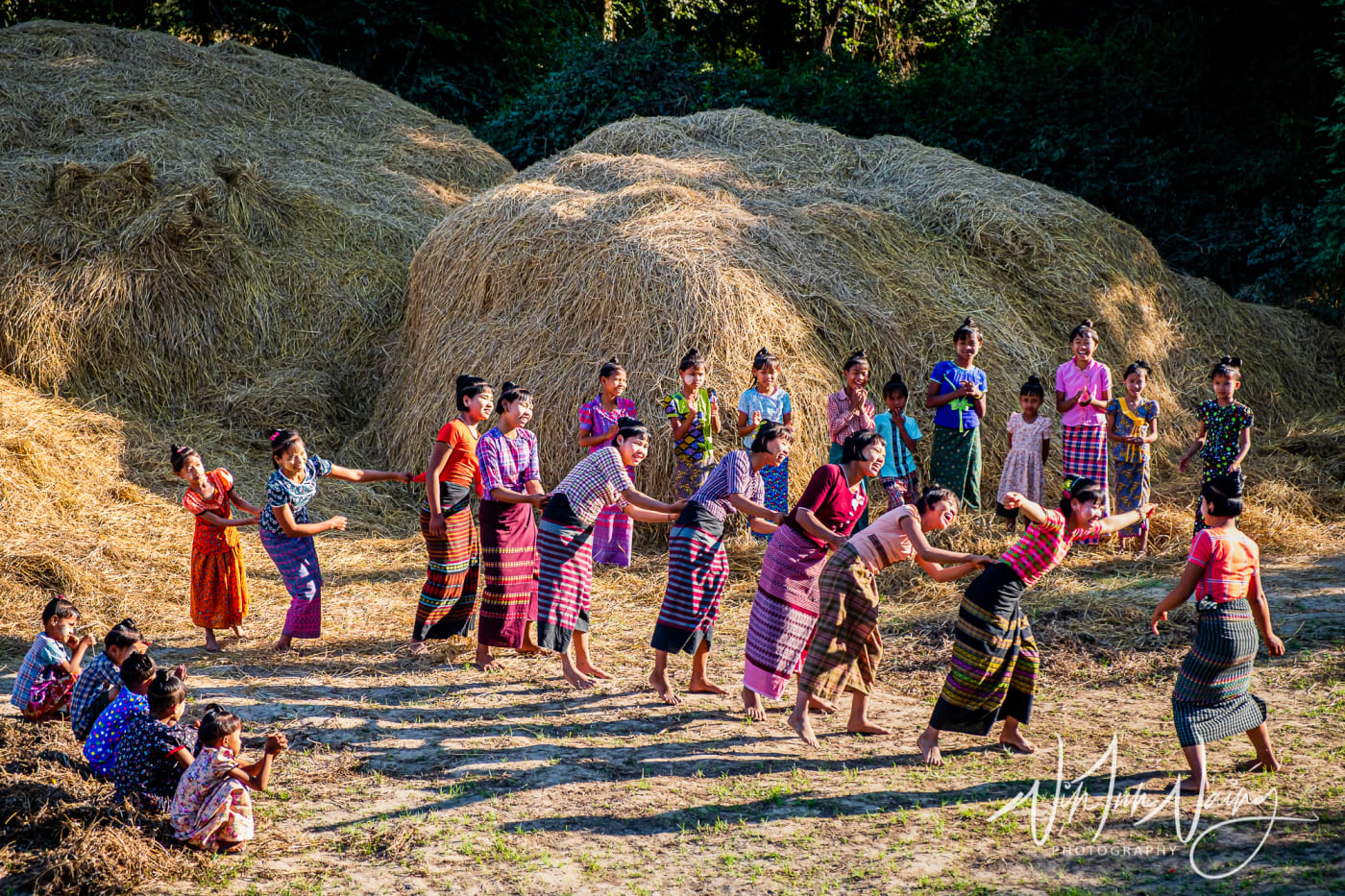 Hcam Rac Wuing and Yaung Pay Suu I — View 05