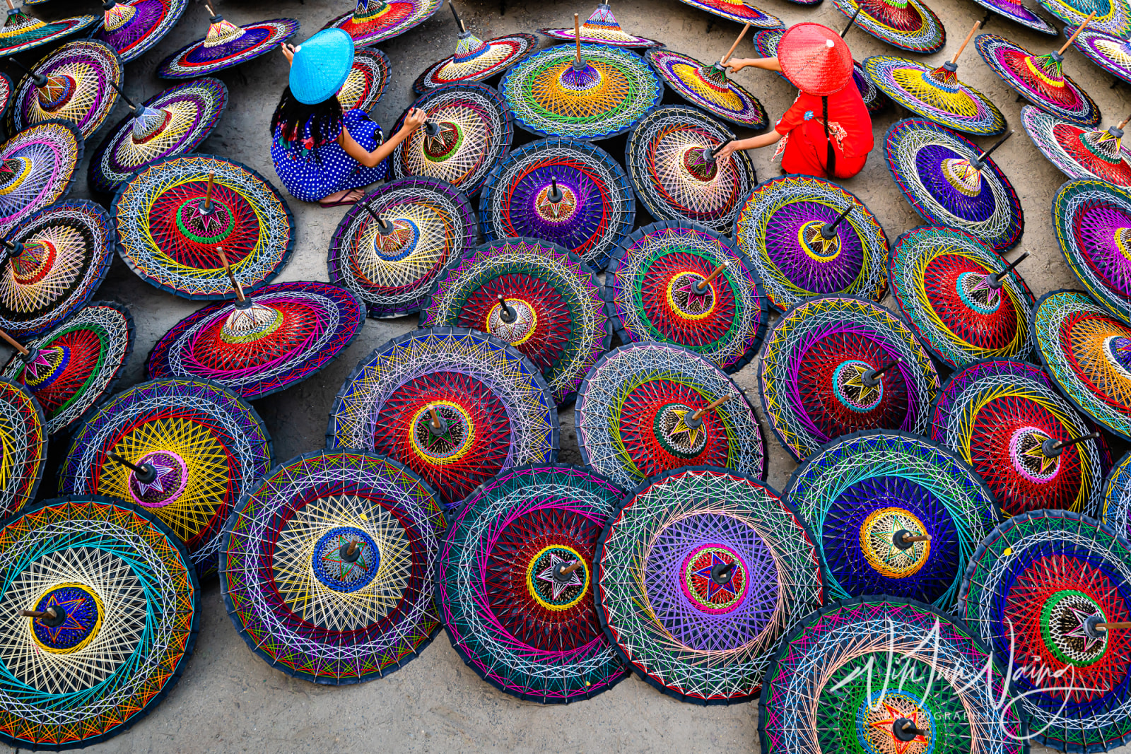 Traditional Umbrellas — View 01