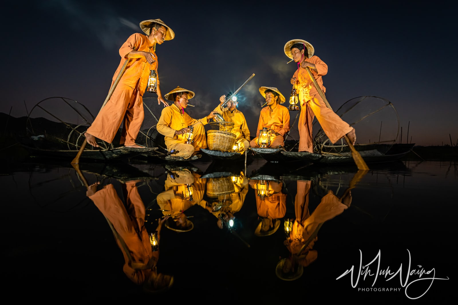 Leg Rowing Fishermen Weighing the Fish Weight III — View 01