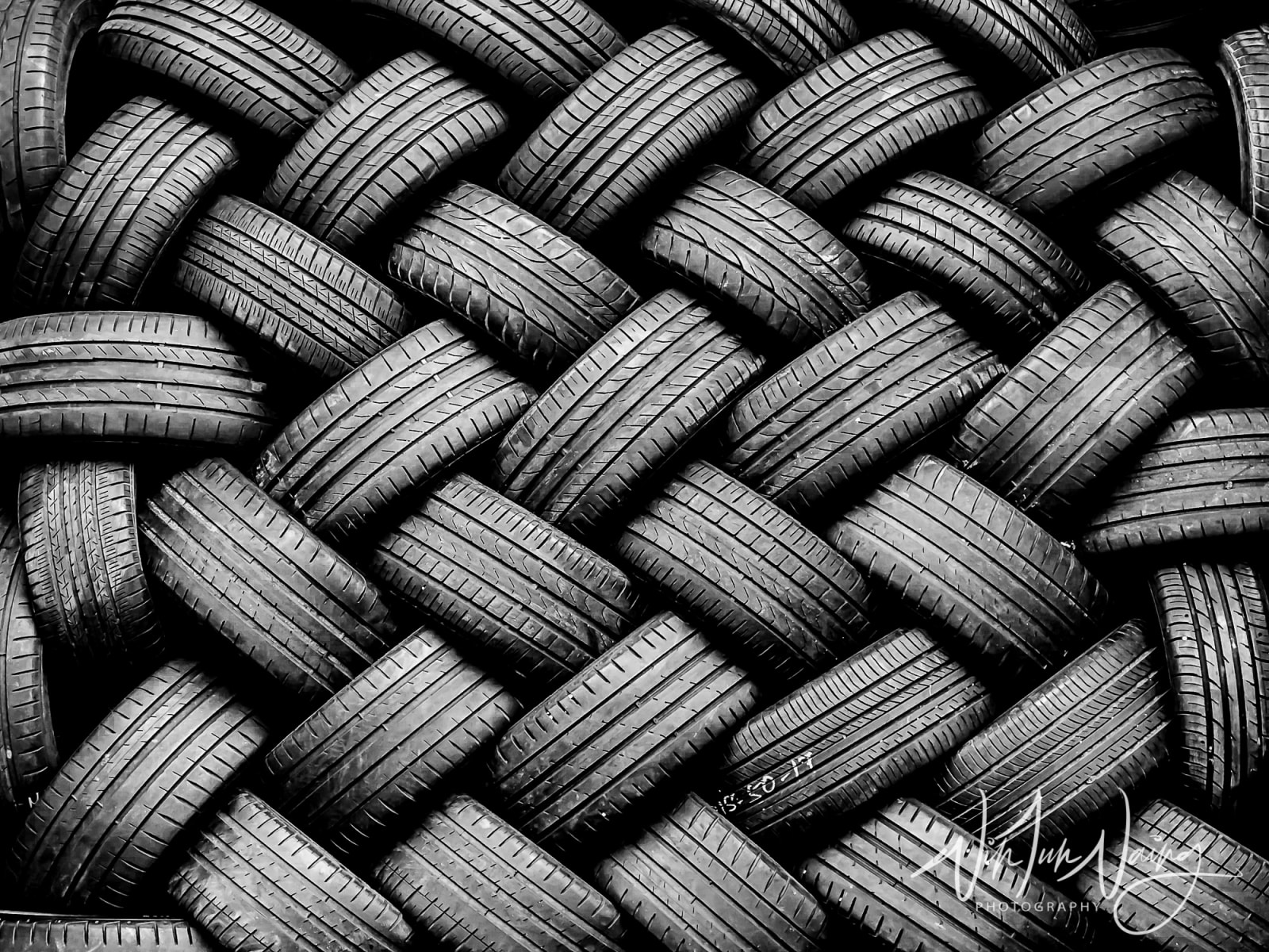 Car Tyre V — View 01