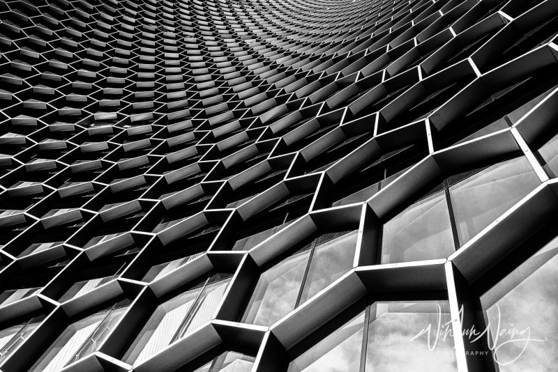 Duo-Honeycomb Facade
