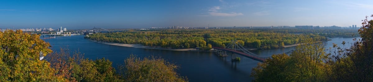 Guerre en Ukraine : les ponts de Kiev ciblés par les frappes russes