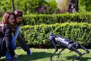 Chine : un robot humanoïde de la société Unitree attaque un ingénieur lors de tests