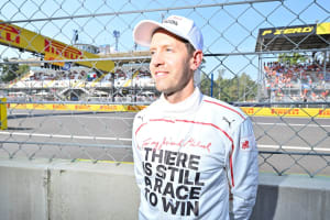 Sebastian Vettel pilote la Ferrari F2002 de Michael Schumacher à Monza