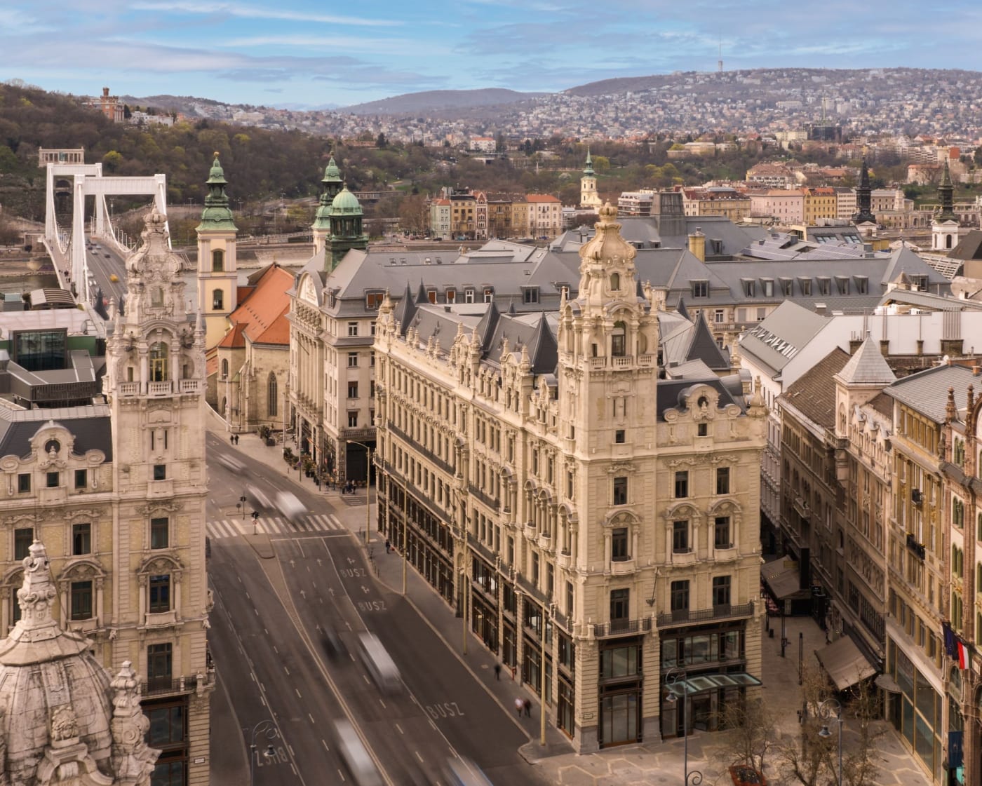 Aerial view of the Klotild Palace, home of The St. Regis Budapest, between Elisabeth Bridge and the Buda hills