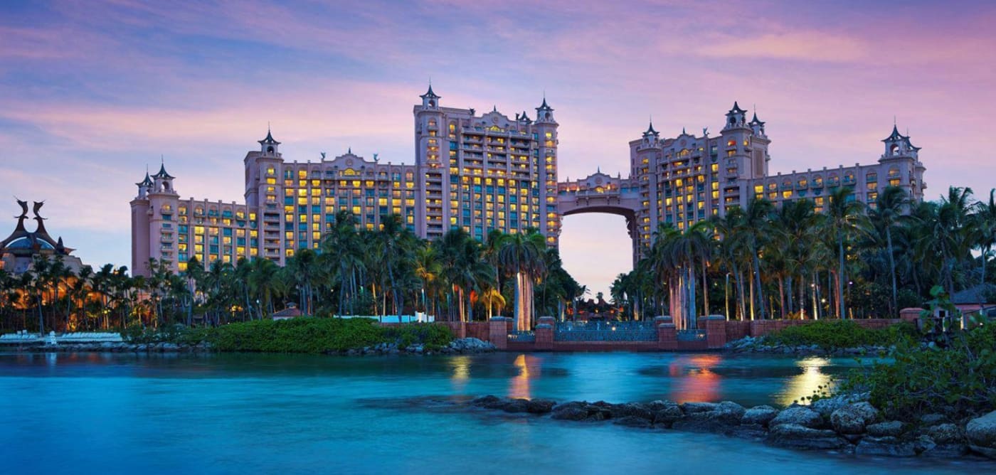 The Royal de l'Atlantis Paradise Island au crépuscule, où se tient le concert du réveillon
