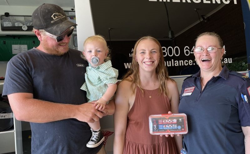 CellAED survivor Bernadette, with husband, son and GoodSAM Responder and Heathcote ACO Lee Ridsdale who holds a CellAED®.
