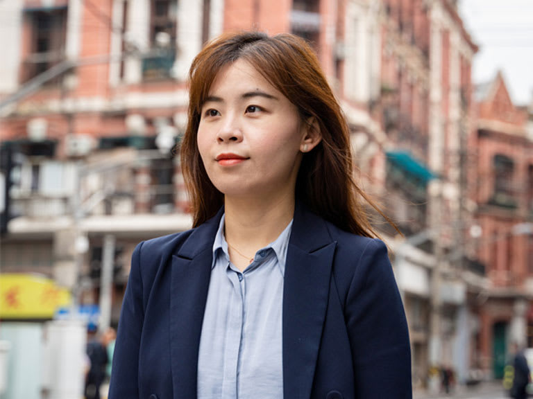 HSBC mobile Wealth Planner Linda