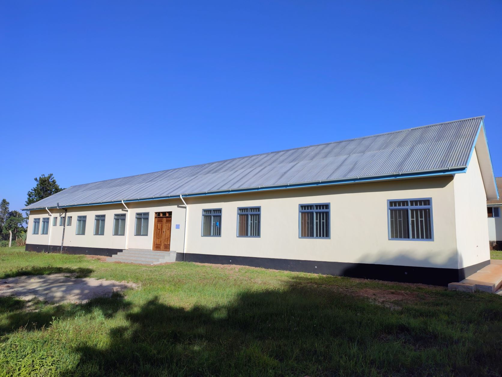 2022-01-11 - Health - Dareda Kati Health Center - maternity ward - External view - small.jpg