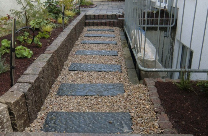 Beispielarbeit von Garten- und Landschaftsbau Blumentopf - veröffentlicht auf Gartenbau.org