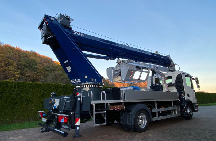 Beispielarbeit von Dachdeckermeisterbetrieb Torsten Theis GmbH & Co. KG - veröffentlicht auf Dachdecker.com