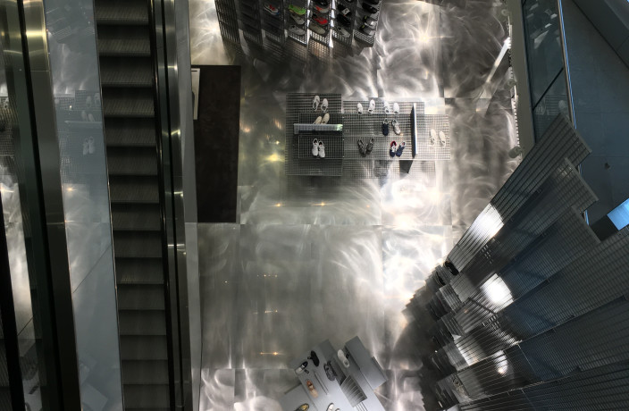 Beispielarbeit von Tommaso Grande TOM GRANDE . OBERFLÄCHEN - veröffentlicht auf Fliesenleger.net