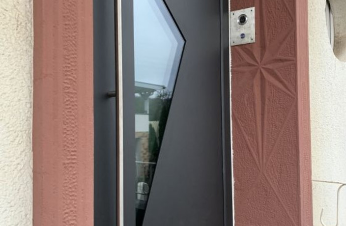 Beispielarbeit von  Bauelemente Haustüren + Fenster Martin Maßloh - veröffentlicht auf Fensterbau.org