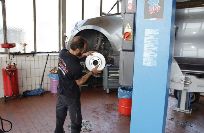 Beispielarbeit von KFZ Meisterbetrieb Philippsburg - veröffentlicht auf Auto-Werkstatt.de