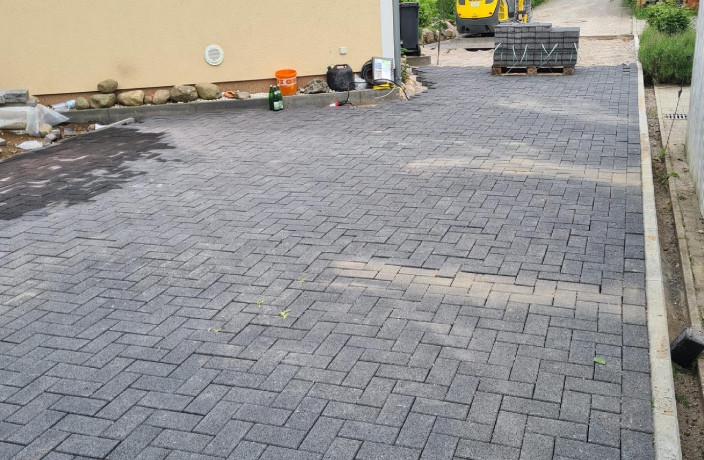 Beispielarbeit von Pflasterbau Geesthacht GmbH - veröffentlicht auf Gartenbau.org