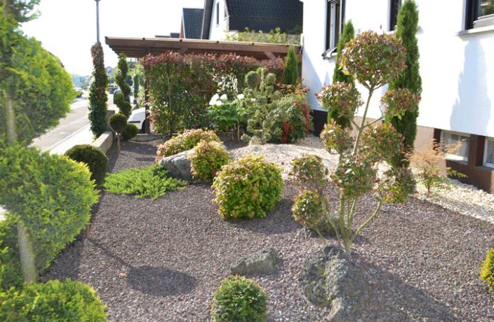 Beispielarbeit von Ujup Preniqi Garten- und Landschaftsbau Modern Grün - veröffentlicht auf Gartenbau.org