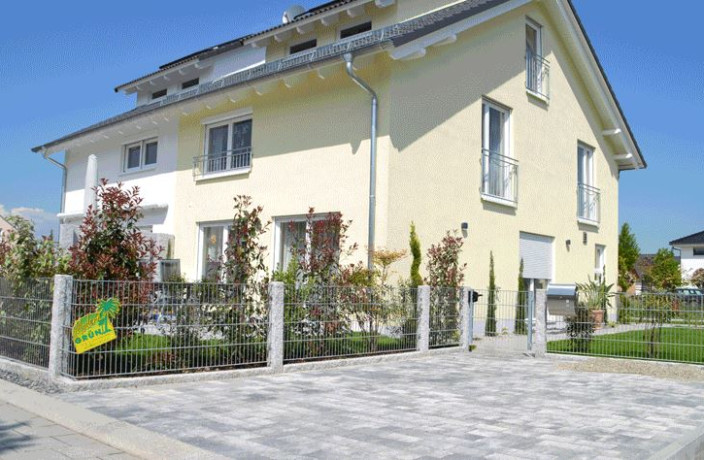 Beispielarbeit von Ujup Preniqi Garten- und Landschaftsbau Modern Grün - veröffentlicht auf Gartenbau.org