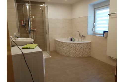 Logo der Firma Fachbetrieb für Fliesen und Natursteinverlegung Daevid Kurzer aus Erfurt auf dem Branchenportal Fliesenleger.net