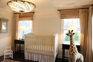 Babybett aus Holz-Design