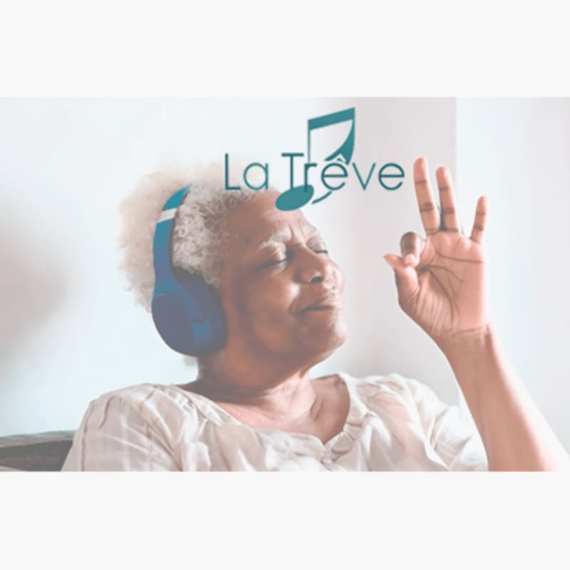 An elderly woman with headphones on enjoys music, with the words "La Trêve" and a musical note floating above her in the background.