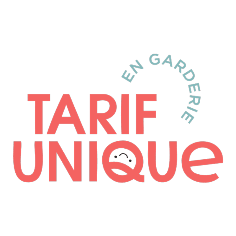 Bold red text reading "TARIF UNIQUE" with a small, smiling face replacing the "Q" is in the foreground, while light blue text arching above reads "EN GARDERIE" in the background.