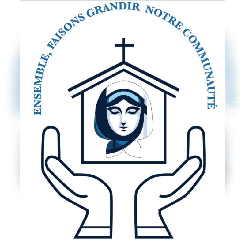 Two cupped hands in the foreground cradle a stylized house with a cross on top, framing a portrait of Mary, while a curved banner with French text arches over the scene in the background.