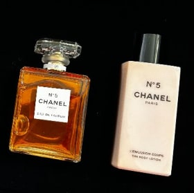 Chanel No 5 Gift Set item