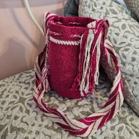 Rasberry Bag by Lanchedros item