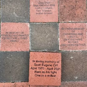 8 x 8 Paver item