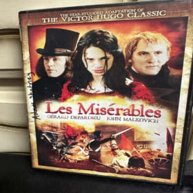 Les Mis item