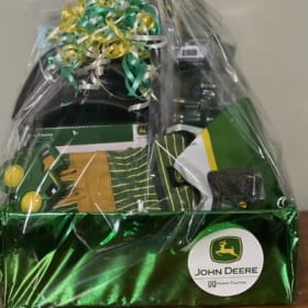 John Deer / Huron Tractor Gift Pack item