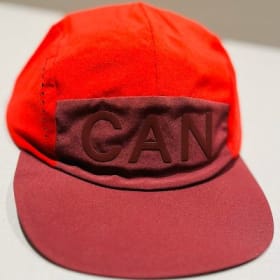 Red Hat item
