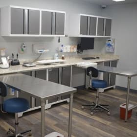 Surgery/Treatment Room item