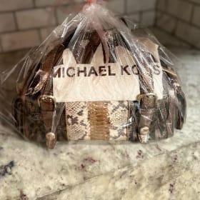 Michael Kors Bag item