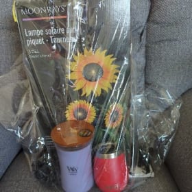 Home Hardware Gift Package item