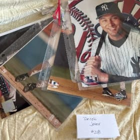 #218 - Jeter Package item