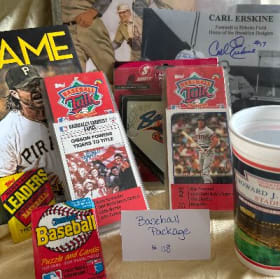 #118 Baseball Package item