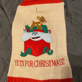 Yeti Sweater (Size: Medium) item